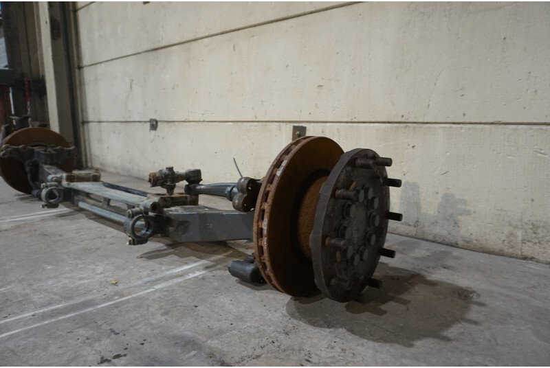 Mercedes-Benz F-8/C22.5 RECHT - Essieu avant pour Camion: photos 2 Mercedes-Benz F-8/C22.5 RECHT - Essieu avant pour Camion: photos 2