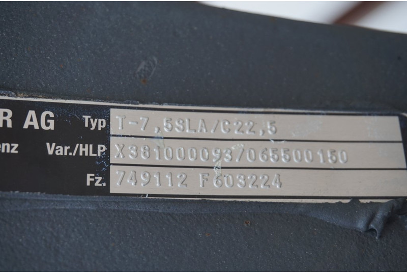 Mercedes-Benz F-8A/C22.5 - Essieu avant pour Camion: photos 4 Mercedes-Benz F-8A/C22.5 - Essieu avant pour Camion: photos 4