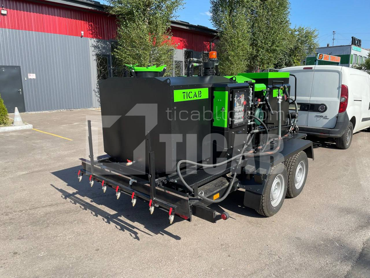 TICAB New Bitumen Combo Machine, Asphalt Crack Sealer, Asphalt Distributor, Manufacturer, - Répandeuse: photos 3 TICAB New Bitumen Combo Machine, Asphalt Crack Sealer, Asphalt Distributor, Manufacturer, - Répandeuse: photos 3
