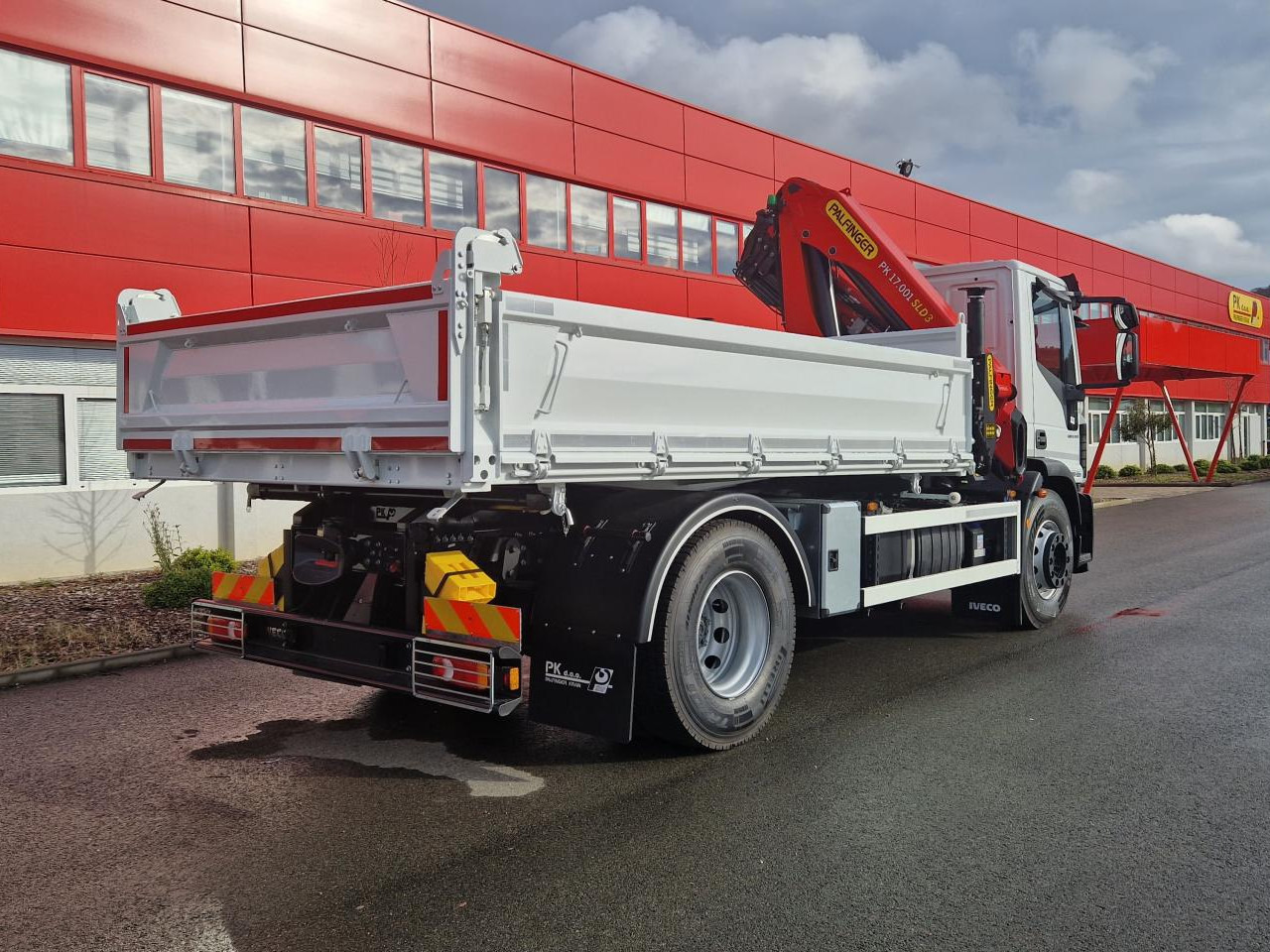 IVECO Eurocargo ML180E32 - Camion benne: photos 5 IVECO Eurocargo ML180E32 - Camion benne: photos 5