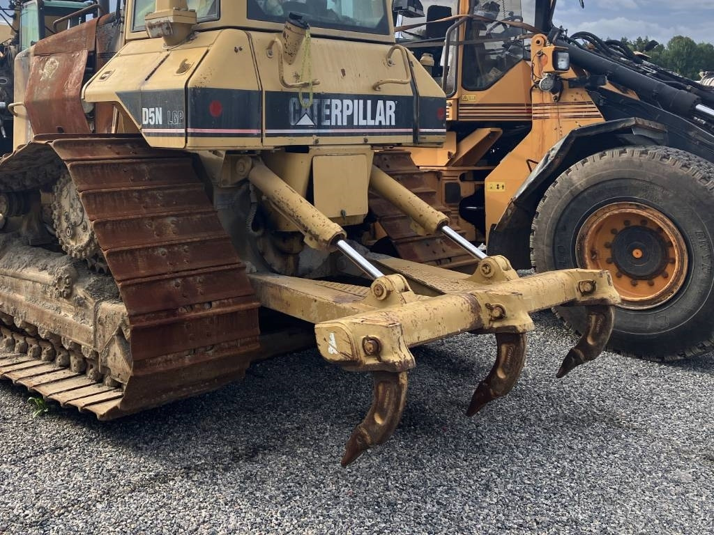 CAT D5N ripper - Ripper pour Engins de chantier: photos 4 CAT D5N ripper - Ripper pour Engins de chantier: photos 4