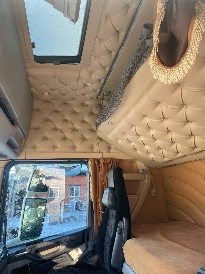 Scania R-serie Nextgen Knappstoppad inredning CR20 Hög - Cabine pour Camion: photos 1 Scania R-serie Nextgen Knappstoppad inredning CR20 Hög - Cabine pour Camion: photos 1
