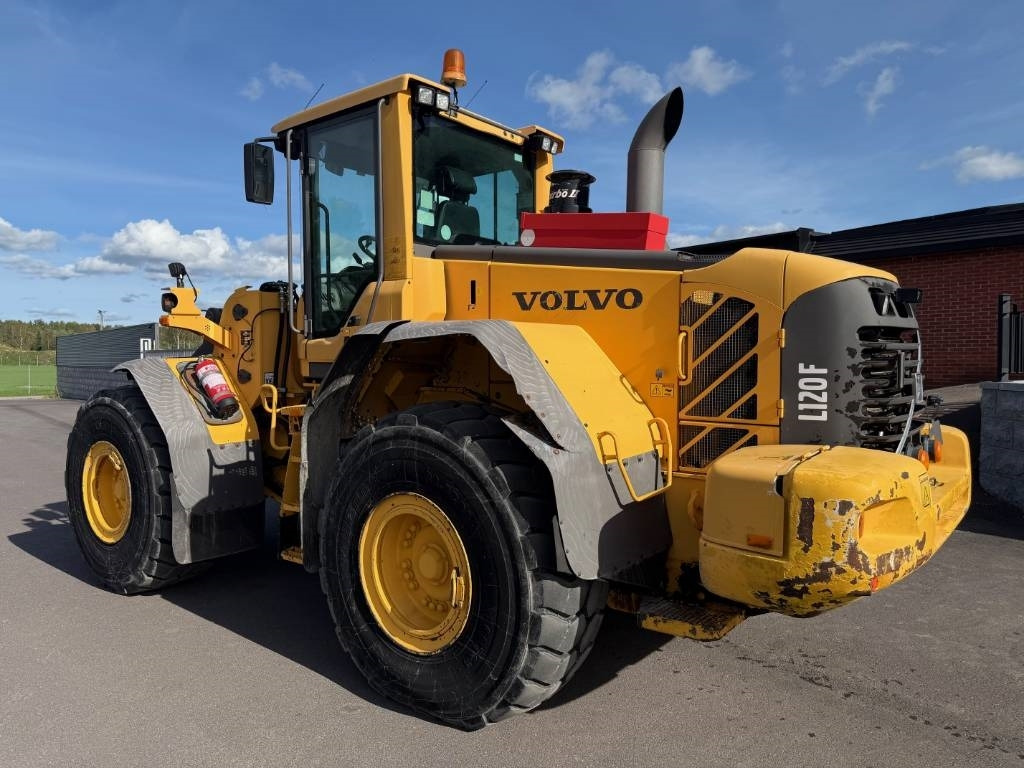 Volvo L 120 F - Chargeuse sur pneus: photos 2 Volvo L 120 F - Chargeuse sur pneus: photos 2