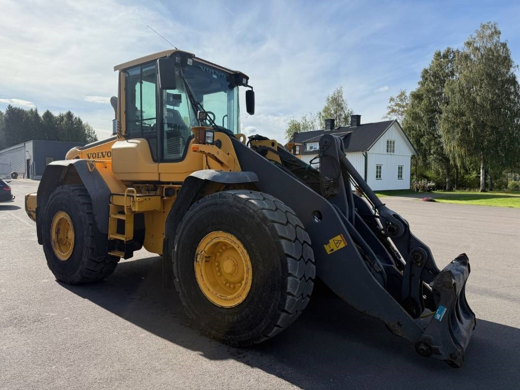 Volvo L 120 F - Chargeuse sur pneus: photos 4 Volvo L 120 F - Chargeuse sur pneus: photos 4