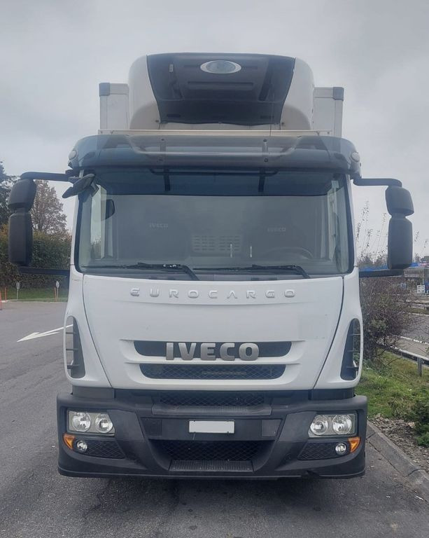 Iveco 140 E25 Eurocargo, E5, Carrier Supra 850 Iveco 140E25 Eurocargo, E5, Carrier Supra 850 - Camion frigorifique: photos 2 Iveco 140 E25 Eurocargo, E5, Carrier Supra 850 Iveco 140E25 Eurocargo, E5, Carrier Supra 850 - Camion frigorifique: photos 2