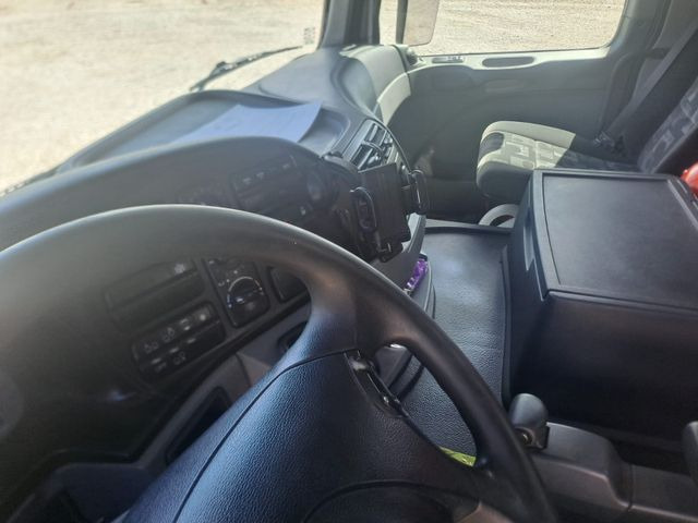 Mercedes-Benz Actros 4448 10x4, E5, EPS, MP-2, Retarder en leasing occasion Mercedes-Benz Actros 4448 10x4, E5, EPS, MP-2, Retarder: photos 10 Mercedes-Benz Actros 4448 10x4, E5, EPS, MP-2, Retarder en leasing occasion Mercedes-Benz Actros 4448 10x4, E5, EPS, MP-2, Retarder: photos 10