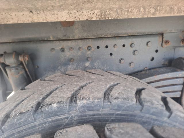 Mercedes-Benz Actros 4448 10x4, E5, EPS, MP-2, Retarder en leasing occasion Mercedes-Benz Actros 4448 10x4, E5, EPS, MP-2, Retarder: photos 17 Mercedes-Benz Actros 4448 10x4, E5, EPS, MP-2, Retarder en leasing occasion Mercedes-Benz Actros 4448 10x4, E5, EPS, MP-2, Retarder: photos 17