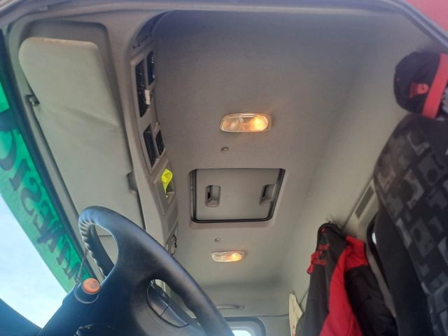 Mercedes-Benz Actros 4448 10x4, E5, EPS, MP-2, Retarder en leasing occasion Mercedes-Benz Actros 4448 10x4, E5, EPS, MP-2, Retarder: photos 8 Mercedes-Benz Actros 4448 10x4, E5, EPS, MP-2, Retarder en leasing occasion Mercedes-Benz Actros 4448 10x4, E5, EPS, MP-2, Retarder: photos 8