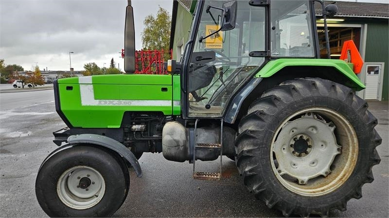 Deutz-fahr DX 3.90 - Tracteur agricole: photos 3 Deutz-fahr DX 3.90 - Tracteur agricole: photos 3