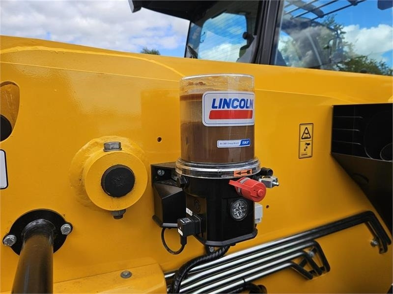 Chariot télescopique JCB 542-70 AGRI XTRA Centralsmøring: photos 8