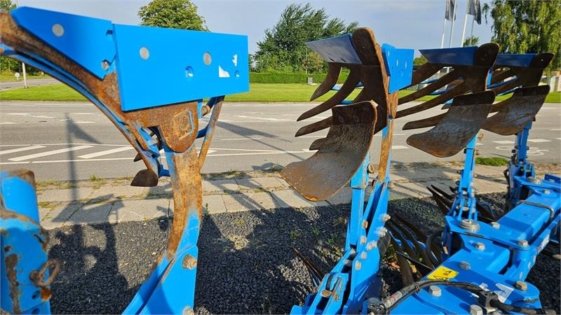 Lemken Juwel 8M Juwel 8 OF - Charrue: photos 5 Lemken Juwel 8M Juwel 8 OF - Charrue: photos 5