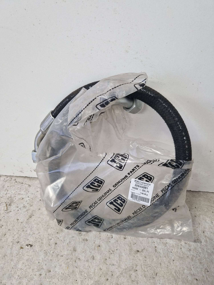 JCB 320/A4091 320/A4237 excavator Oil hose - Moteur et pièces pour Engins de chantier: photos 1 JCB 320/A4091 320/A4237 excavator Oil hose - Moteur et pièces pour Engins de chantier: photos 1
