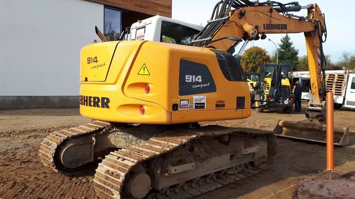 2014 Liebherr R 914 Compact - Pelle sur chenille: photos 1 2014 Liebherr R 914 Compact - Pelle sur chenille: photos 1