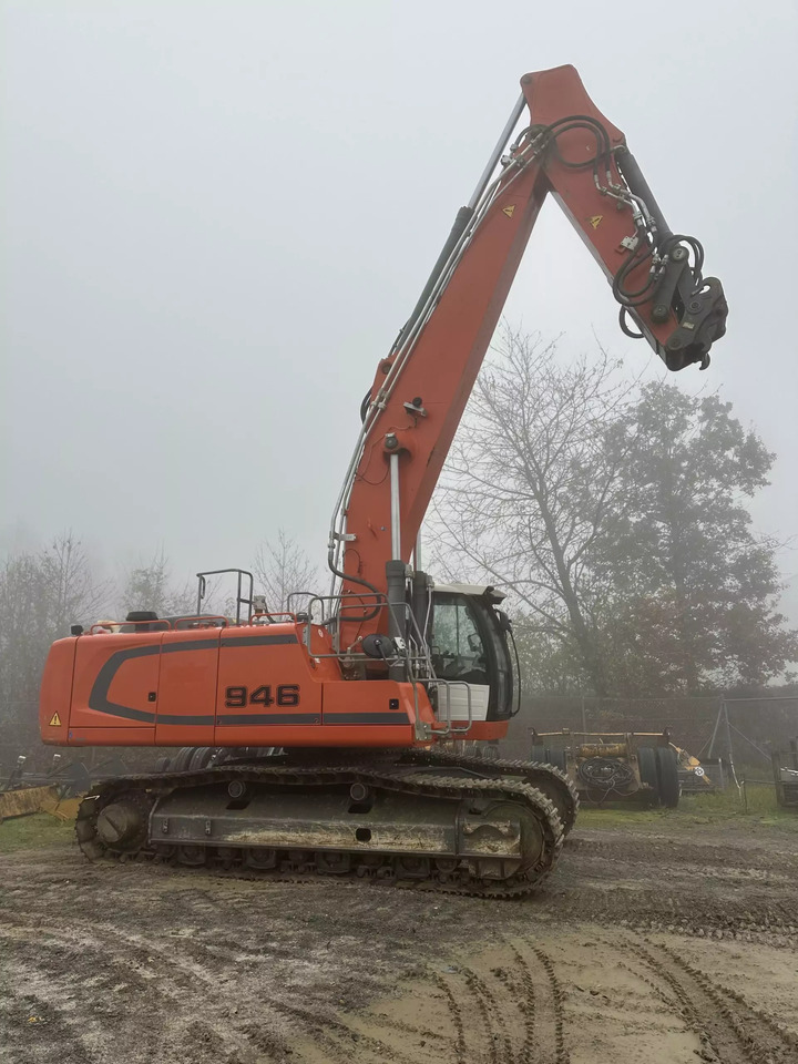 2016 Liebherr R 946 NLC - Pelle sur chenille: photos 2 2016 Liebherr R 946 NLC - Pelle sur chenille: photos 2