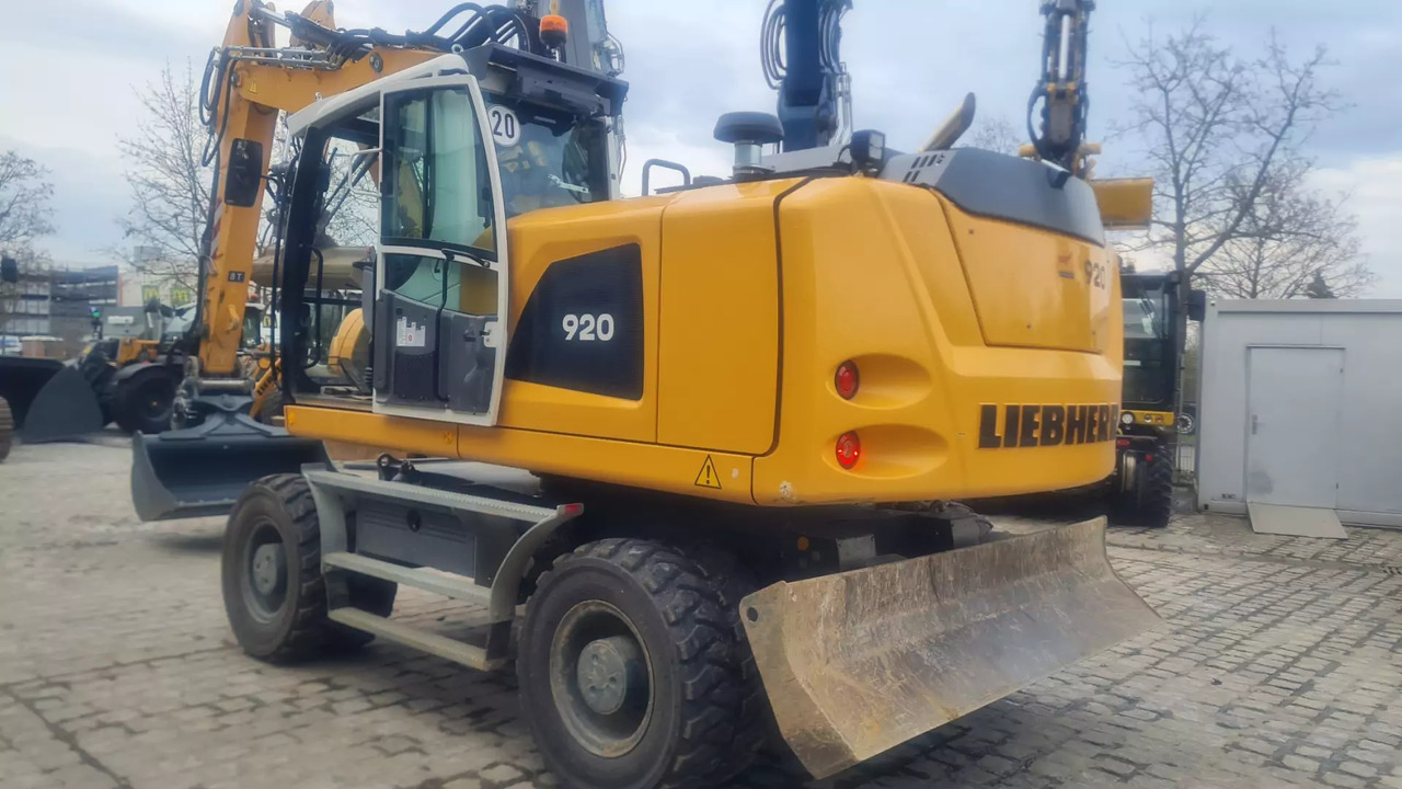 2023 Liebherr A 920 Litronic G6.0-D - Pelle sur pneus: photos 3 2023 Liebherr A 920 Litronic G6.0-D - Pelle sur pneus: photos 3