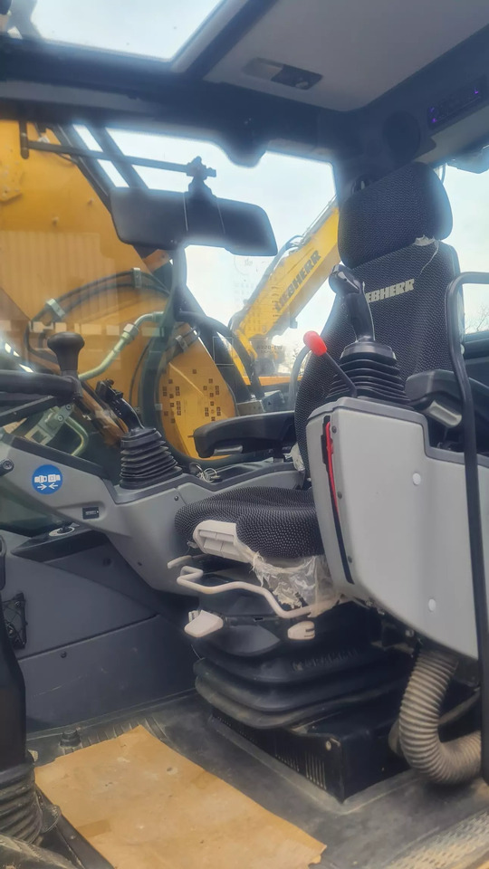 2023 Liebherr A 920 Litronic G6.0-D - Pelle sur pneus: photos 5 2023 Liebherr A 920 Litronic G6.0-D - Pelle sur pneus: photos 5