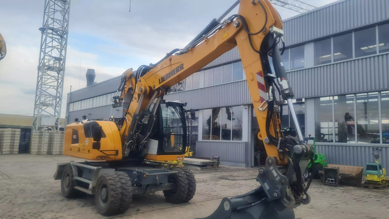 2023 Liebherr A 920 Litronic G6.0-D - Pelle sur pneus: photos 2 2023 Liebherr A 920 Litronic G6.0-D - Pelle sur pneus: photos 2