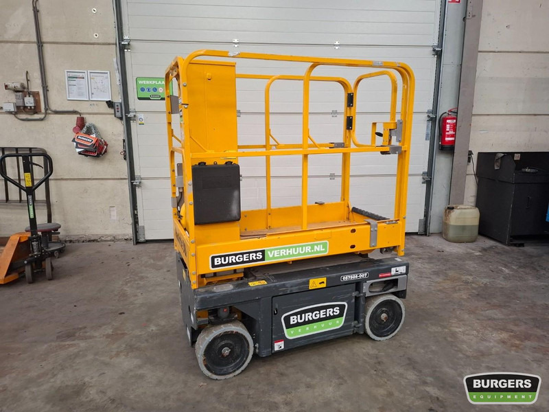 Haulotte Star 6 - Nacelle à mât vertical: photos 1 Haulotte Star 6 - Nacelle à mât vertical: photos 1