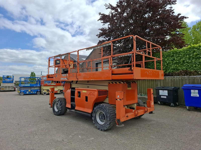 JLG 4394RT - Nacelle ciseaux: photos 4 JLG 4394RT - Nacelle ciseaux: photos 4