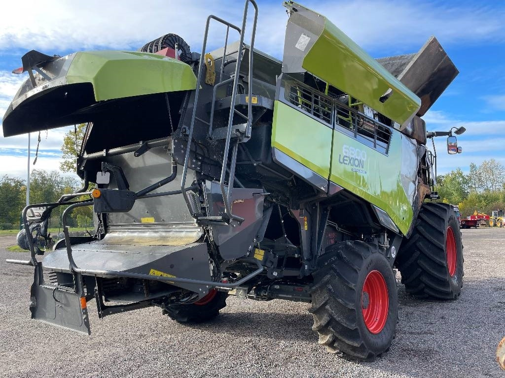 Claas Lexion 6800 Dismantled: only spare parts  - Moissonneuse-batteuse: photos 3 Claas Lexion 6800 Dismantled: only spare parts  - Moissonneuse-batteuse: photos 3