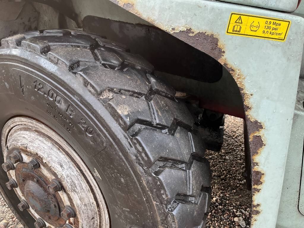 Chariot élévateur diesel Kalmar DCE 100-6: photos 8 Chariot élévateur diesel Kalmar DCE 100-6: photos 8