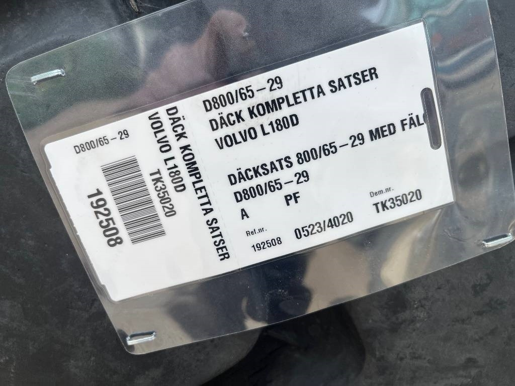 Michelin 800/65R29 XLD Volvo L150 L180 - Roue complète: photos 2 Michelin 800/65R29 XLD Volvo L150 L180 - Roue complète: photos 2