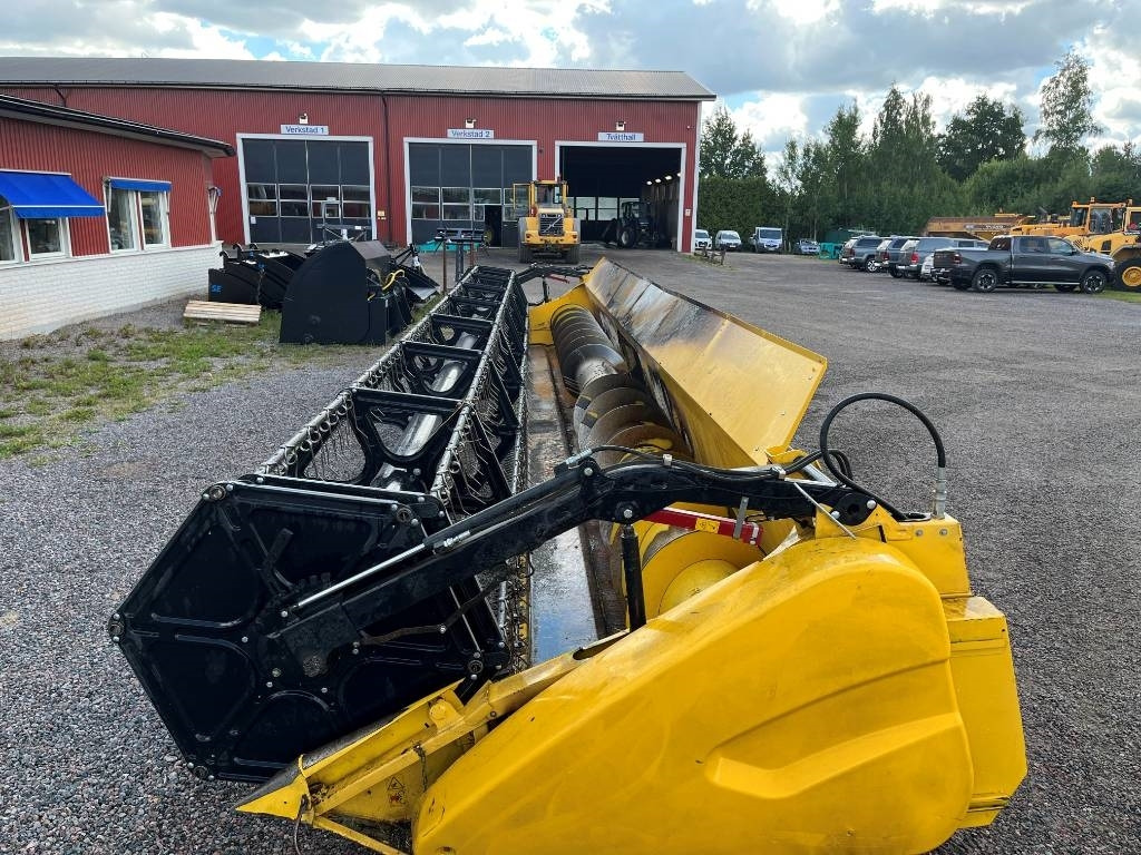 New Holland 35G Skärbord / Header - Moissoneuse: photos 5 New Holland 35G Skärbord / Header - Moissoneuse: photos 5
