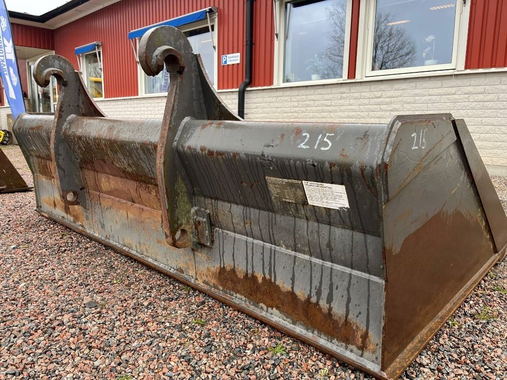 Planerskopa / Planing bucket Volvo VOE92477 - Godet pour Engins de chantier: photos 2 Planerskopa / Planing bucket Volvo VOE92477 - Godet pour Engins de chantier: photos 2