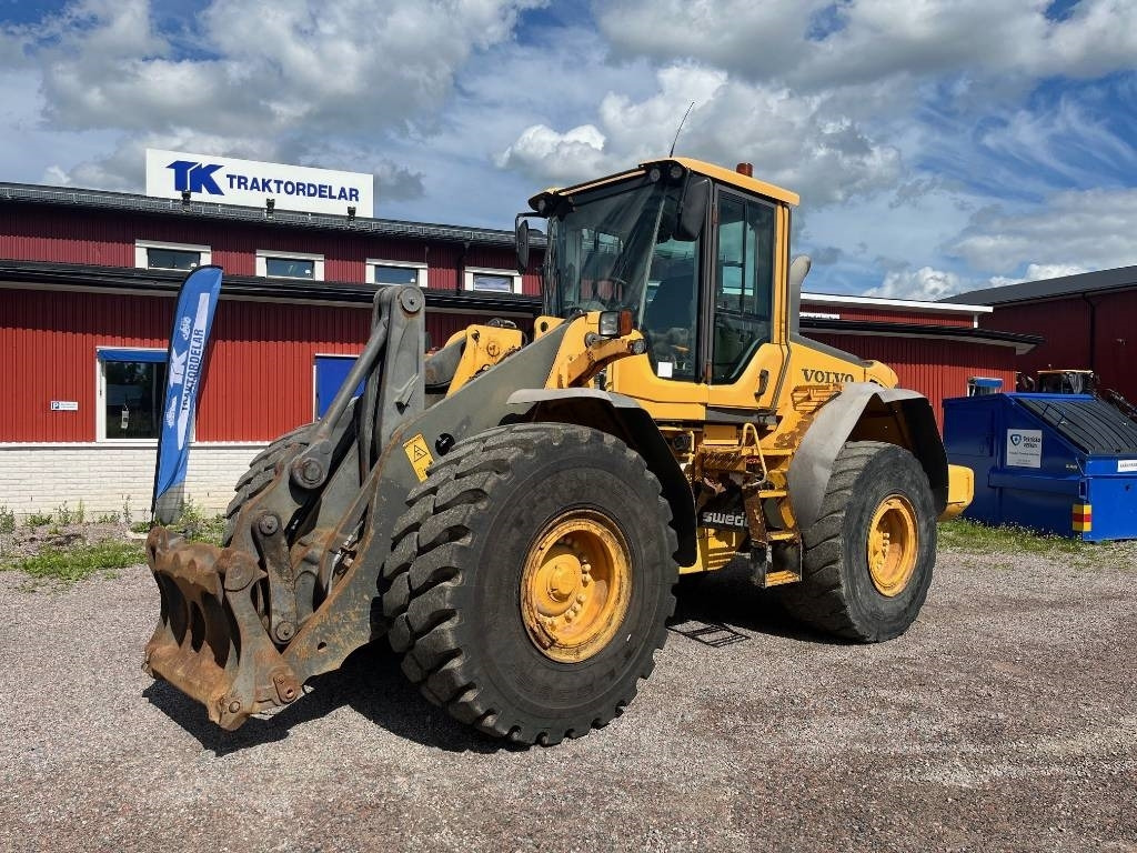 Chargeuse sur pneus Volvo L 110 F: photos 7 Chargeuse sur pneus Volvo L 110 F: photos 7