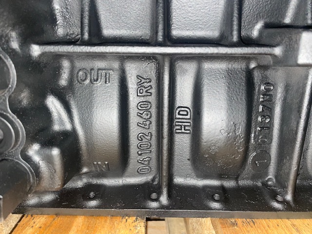 Blok silnika Deutz BF4L2011 04102460RY - Bloc-cylindres pour Machine agricole: photos 1 Blok silnika Deutz BF4L2011 04102460RY - Bloc-cylindres pour Machine agricole: photos 1