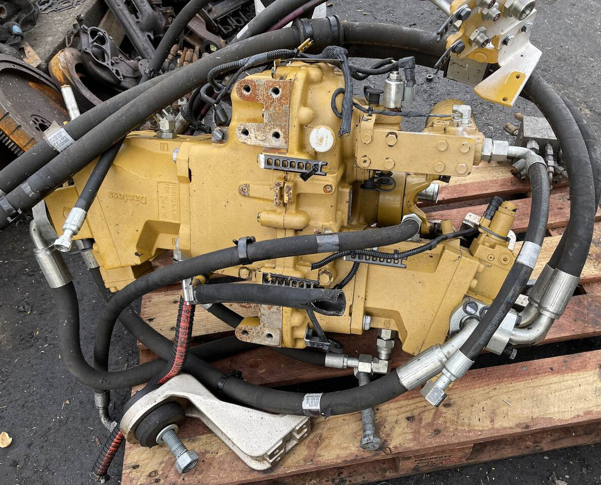 CAT - reduktor pompa jazdy silnik jazdy Caterpillar części - Hydraulique pour Engins de chantier: photos 3 CAT - reduktor pompa jazdy silnik jazdy Caterpillar części - Hydraulique pour Engins de chantier: photos 3