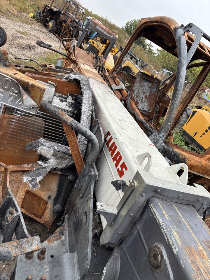 CLAAS Scorpion 7044 Rozdzielacz Hydrauliczny Zawór Blok Zaworu - Hydraulique pour Machine agricole: photos 1 CLAAS Scorpion 7044 Rozdzielacz Hydrauliczny Zawór Blok Zaworu - Hydraulique pour Machine agricole: photos 1