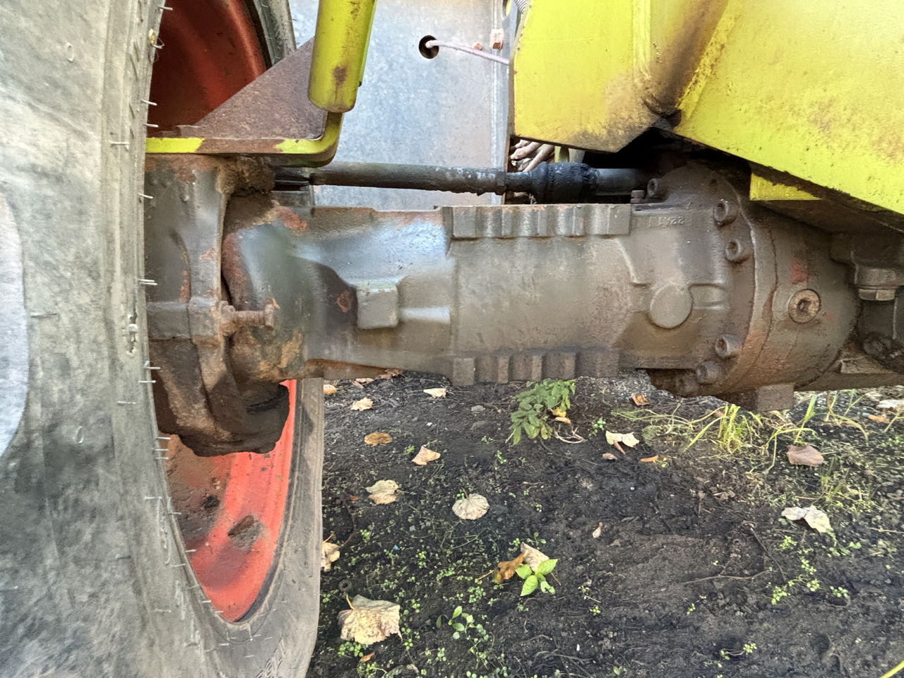 CLAAS Targo K70 Piasta Tylna Koła Kompletna 0011712880 6000103366 6000103357 - Moyeu pour Machine agricole: photos 1 CLAAS Targo K70 Piasta Tylna Koła Kompletna 0011712880 6000103366 6000103357 - Moyeu pour Machine agricole: photos 1