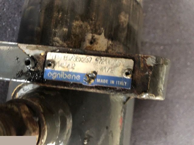 Carraro Siłownik Skrętu - Vérin hydraulique pour Machine agricole: photos 3 Carraro Siłownik Skrętu - Vérin hydraulique pour Machine agricole: photos 3