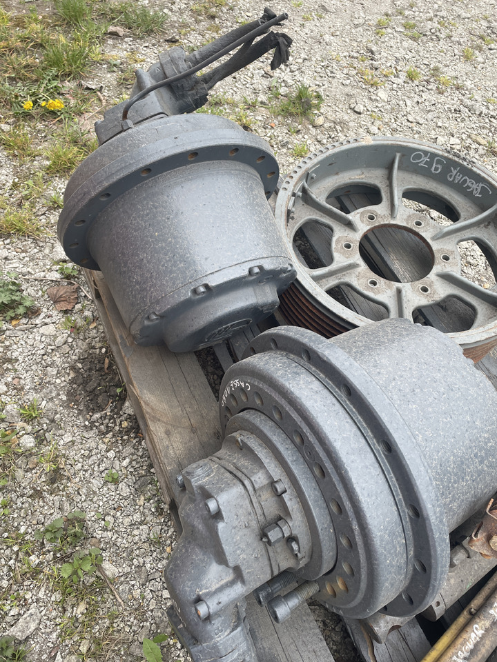 Case 1088 - zwolnica - Moteur de translation pour Machine agricole: photos 3 Case 1088 - zwolnica - Moteur de translation pour Machine agricole: photos 3