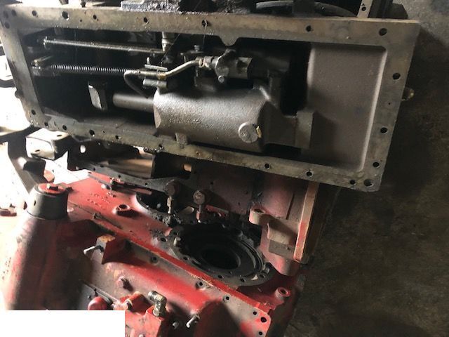 Case 895 - Obudowa Tylnego Mostu - Essieu arrière pour Machine agricole: photos 2 Case 895 - Obudowa Tylnego Mostu - Essieu arrière pour Machine agricole: photos 2