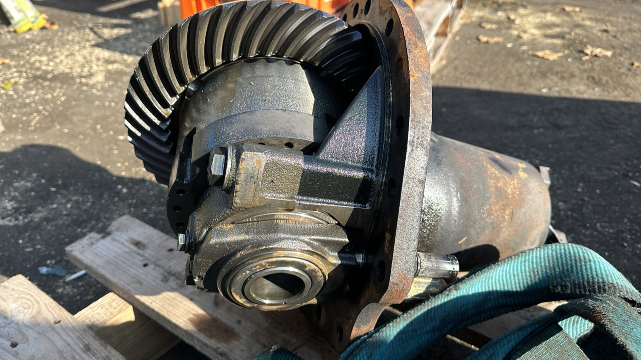 Case magnum wkład mostu przedniego Dyferencjał - Différentiel pour Machine agricole: photos 2 Case magnum wkład mostu przedniego Dyferencjał - Différentiel pour Machine agricole: photos 2