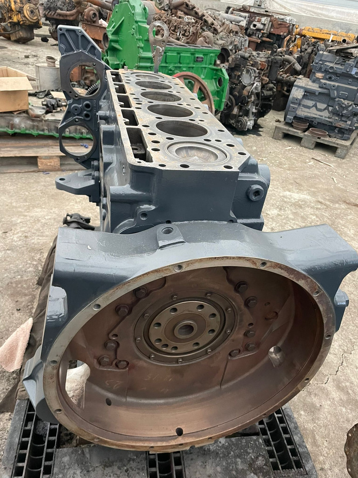 Cat Caterpillar C9 - blok silnika shortblock 325-3915 - Bloc-cylindres pour Machine agricole: photos 3 Cat Caterpillar C9 - blok silnika shortblock 325-3915 - Bloc-cylindres pour Machine agricole: photos 3