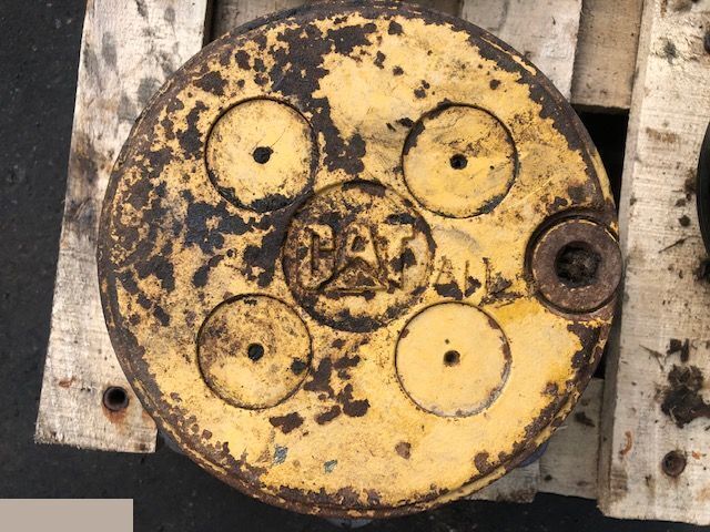 Caterpillar th355 - Piasta - Moyeu pour Machine agricole: photos 3 Caterpillar th355 - Piasta - Moyeu pour Machine agricole: photos 3