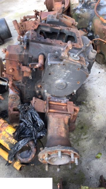 Claas Celtis - Tylny Most - Essieu arrière pour Machine agricole: photos 1 Claas Celtis - Tylny Most - Essieu arrière pour Machine agricole: photos 1