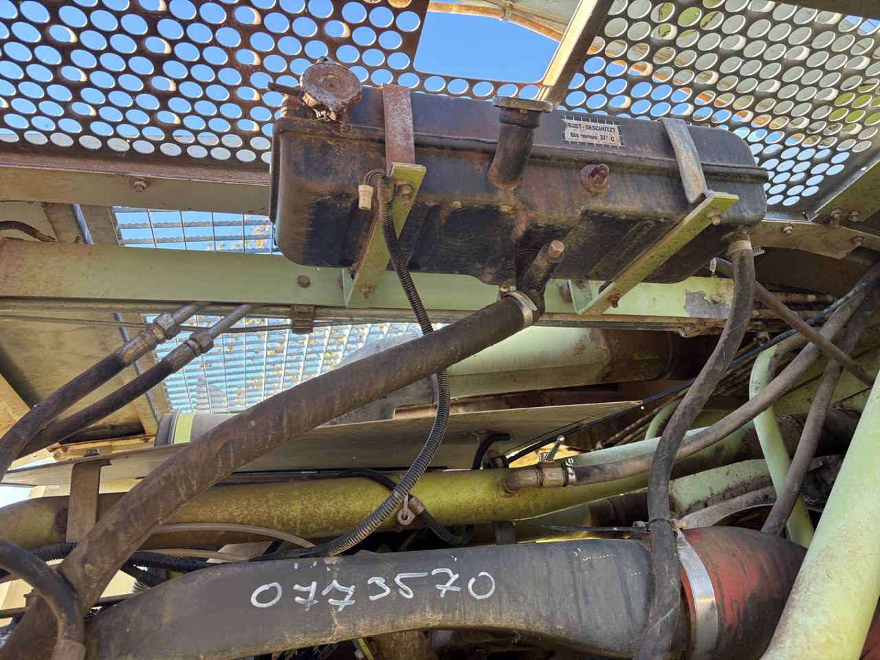 Claas Jaguar 820 840 860 Dodatkowy Zbiornik Paliwa 00 0076 141 0 0000761410 - Réservoir de carburant pour Machine agricole: photos 2 Claas Jaguar 820 840 860 Dodatkowy Zbiornik Paliwa 00 0076 141 0 0000761410 - Réservoir de carburant pour Machine agricole: photos 2