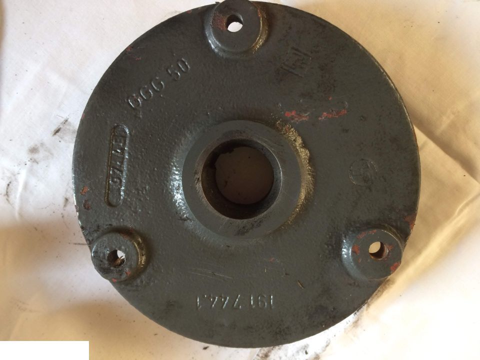 Claas Lexion 191744 Piasta - Moyeu pour Machine agricole: photos 1 Claas Lexion 191744 Piasta - Moyeu pour Machine agricole: photos 1