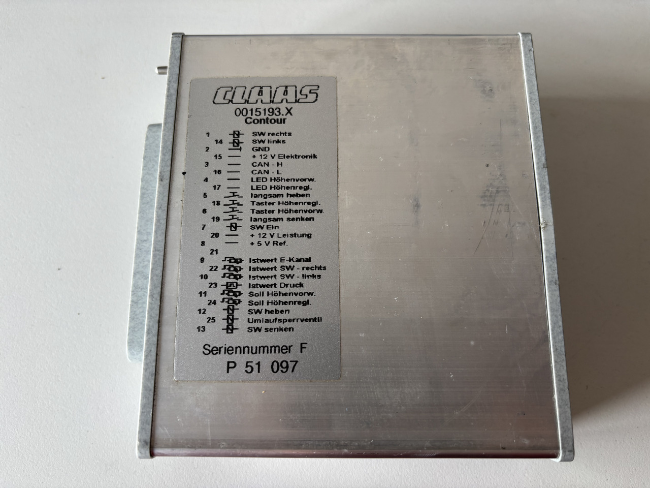 Claas Lexion 510-600 Moduł Sterownik Contour 0015193.X 0015193 00 0015 193 1 - Bloc de gestion pour Moissonneuse-batteuse: photos 1 Claas Lexion 510-600 Moduł Sterownik Contour 0015193.X 0015193 00 0015 193 1 - Bloc de gestion pour Moissonneuse-batteuse: photos 1