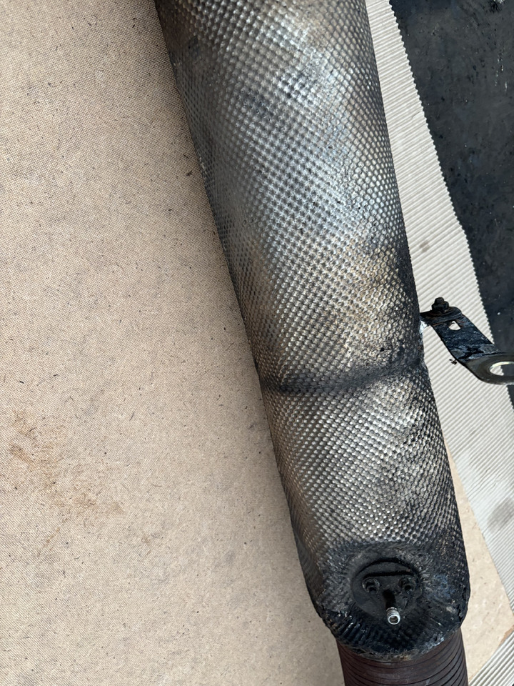 Claas Lexion 780 Rura Wydechowa Wydech EXHAUST PIPE ISO 0007804091 00 07819781 - Tube d'echappement pour Moissonneuse-batteuse: photos 4 Claas Lexion 780 Rura Wydechowa Wydech EXHAUST PIPE ISO 0007804091 00 07819781 - Tube d'echappement pour Moissonneuse-batteuse: photos 4