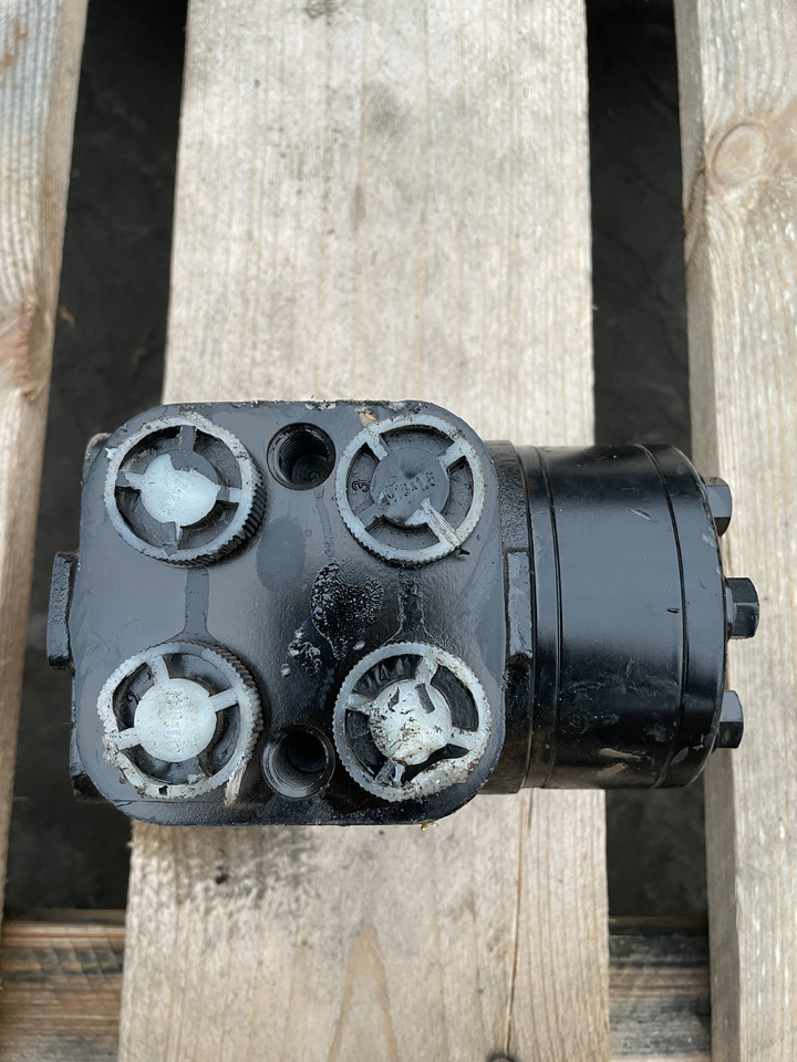 Claas Lexion Tucano Trion - orbitrol nowy - Hydraulique pour Machine agricole: photos 3 Claas Lexion Tucano Trion - orbitrol nowy - Hydraulique pour Machine agricole: photos 3