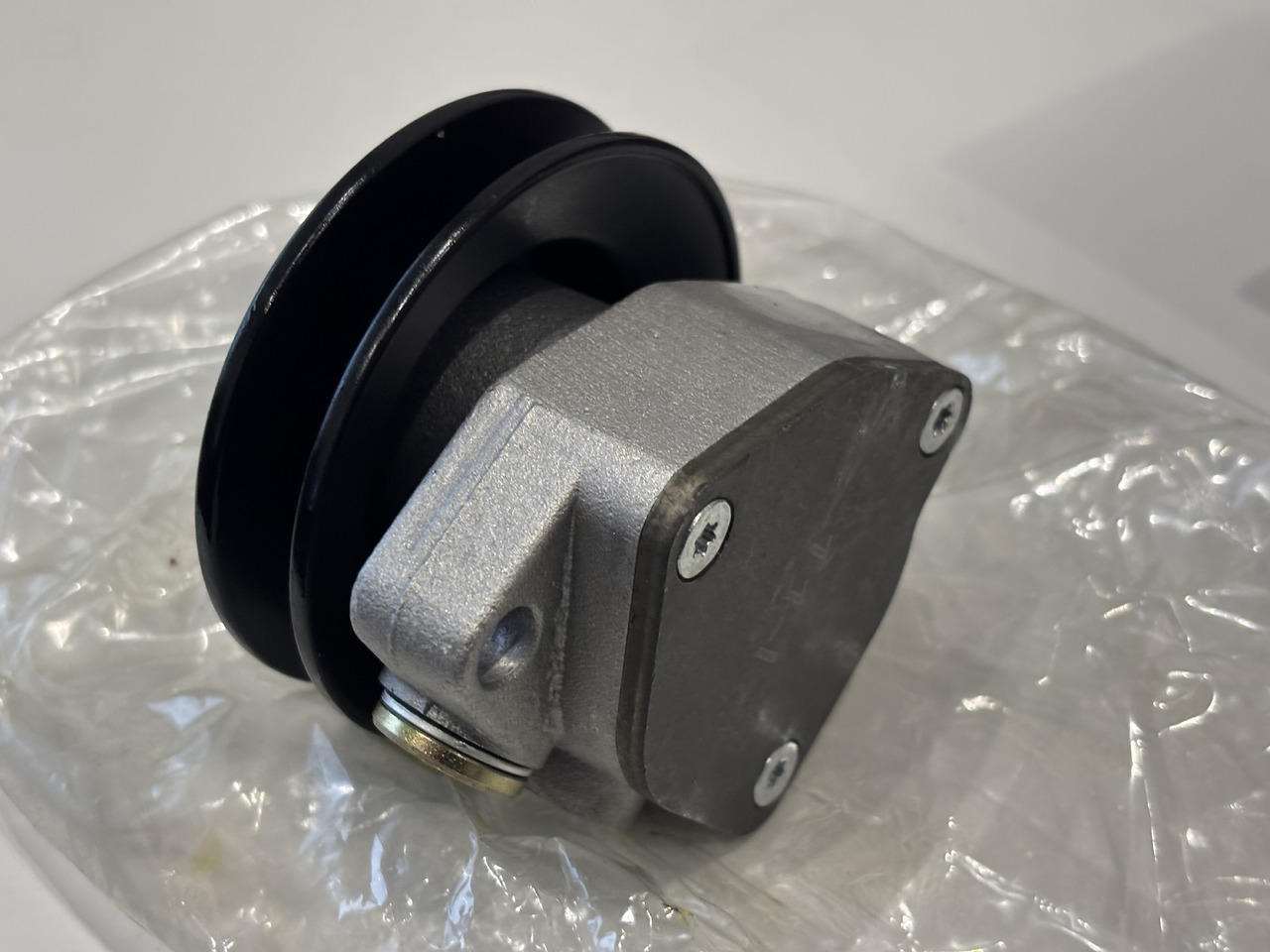 Claas Pompa paliwa Claas Deutz Fahr Fendt New Holland Volvo 6005029137 - Pompe à carburant pour Machine agricole: photos 2 Claas Pompa paliwa Claas Deutz Fahr Fendt New Holland Volvo 6005029137 - Pompe à carburant pour Machine agricole: photos 2