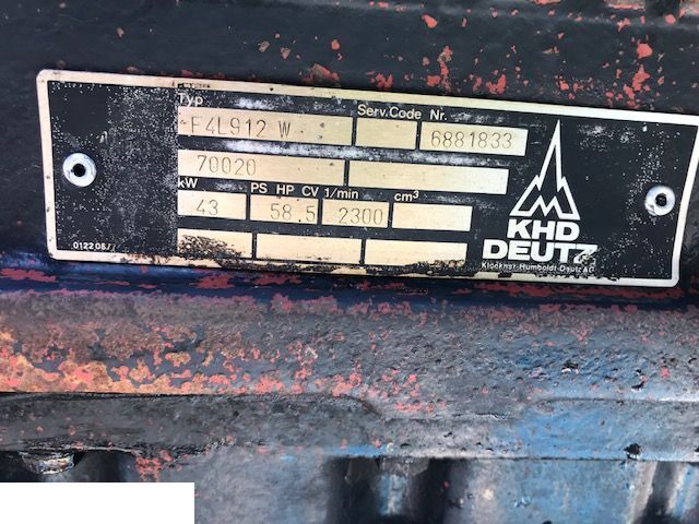 Deutz F4L912W - Blok - Bloc-cylindres pour Machine agricole: photos 1 Deutz F4L912W - Blok - Bloc-cylindres pour Machine agricole: photos 1