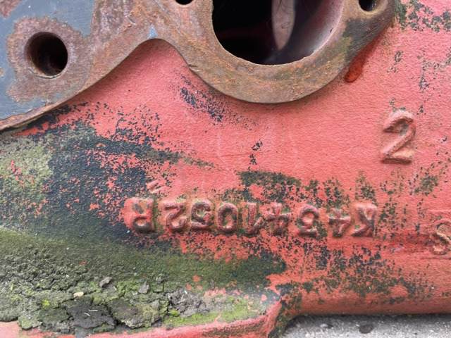 Deutz Fahr 2004 - Obudowa Tylnego Mostu | Obudowa Skrzyni Biegów - Essieu et pièces pour Machine agricole: photos 3 Deutz Fahr 2004 - Obudowa Tylnego Mostu | Obudowa Skrzyni Biegów - Essieu et pièces pour Machine agricole: photos 3