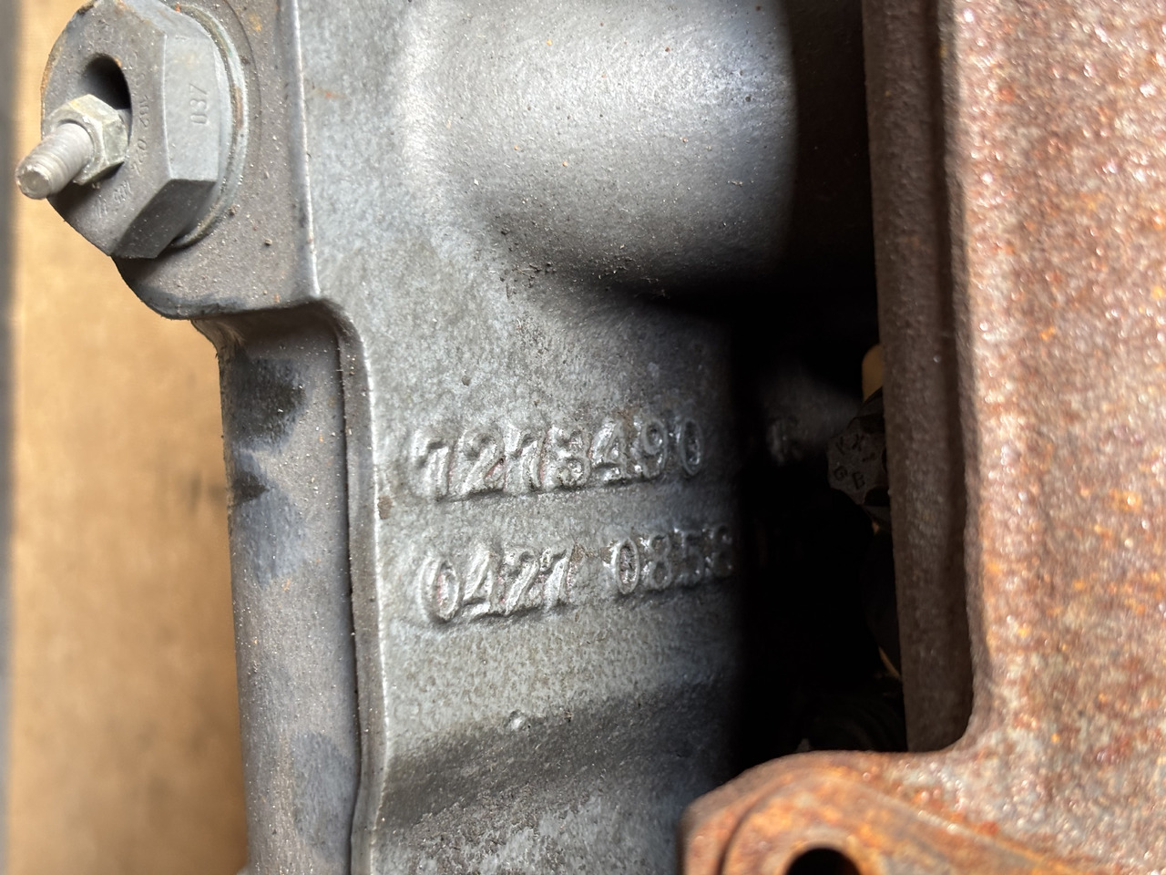 Deutz TD2011 D2011 D2011L04W Blok Silnika Kolektor Wydechowy 04270858 - Bloc-cylindres pour Machine agricole: photos 1 Deutz TD2011 D2011 D2011L04W Blok Silnika Kolektor Wydechowy 04270858 - Bloc-cylindres pour Machine agricole: photos 1