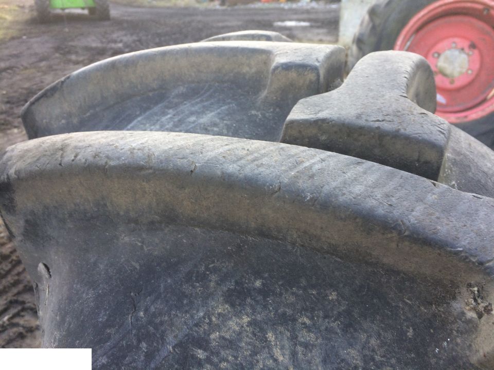 FELGA DW 16x26 , OPONA firestone 23.1 - 26 , Claas Dominator - Roue complète pour Machine agricole: photos 2 FELGA DW 16x26 , OPONA firestone 23.1 - 26 , Claas Dominator - Roue complète pour Machine agricole: photos 2